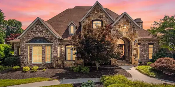 12233 Springside Lane