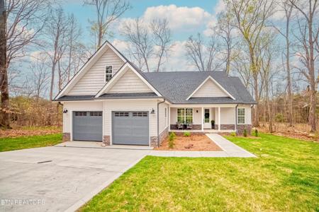 262 Mialaquo Circle