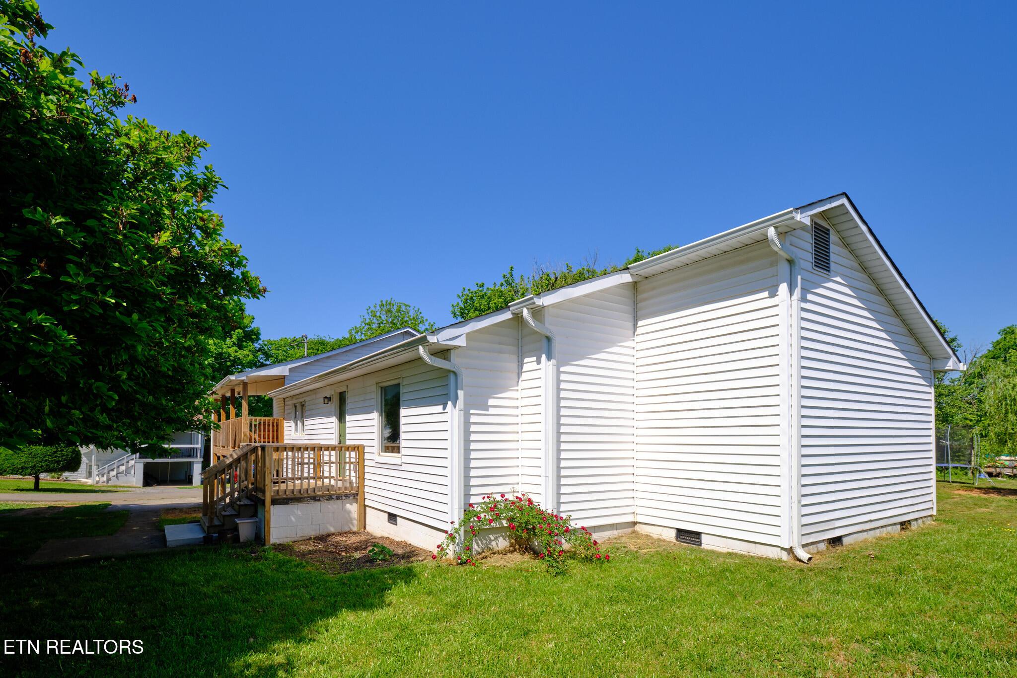 Image 4: 8000 US-11 Lenoir City, TN 10