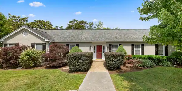 5501 River Point Cove Rd