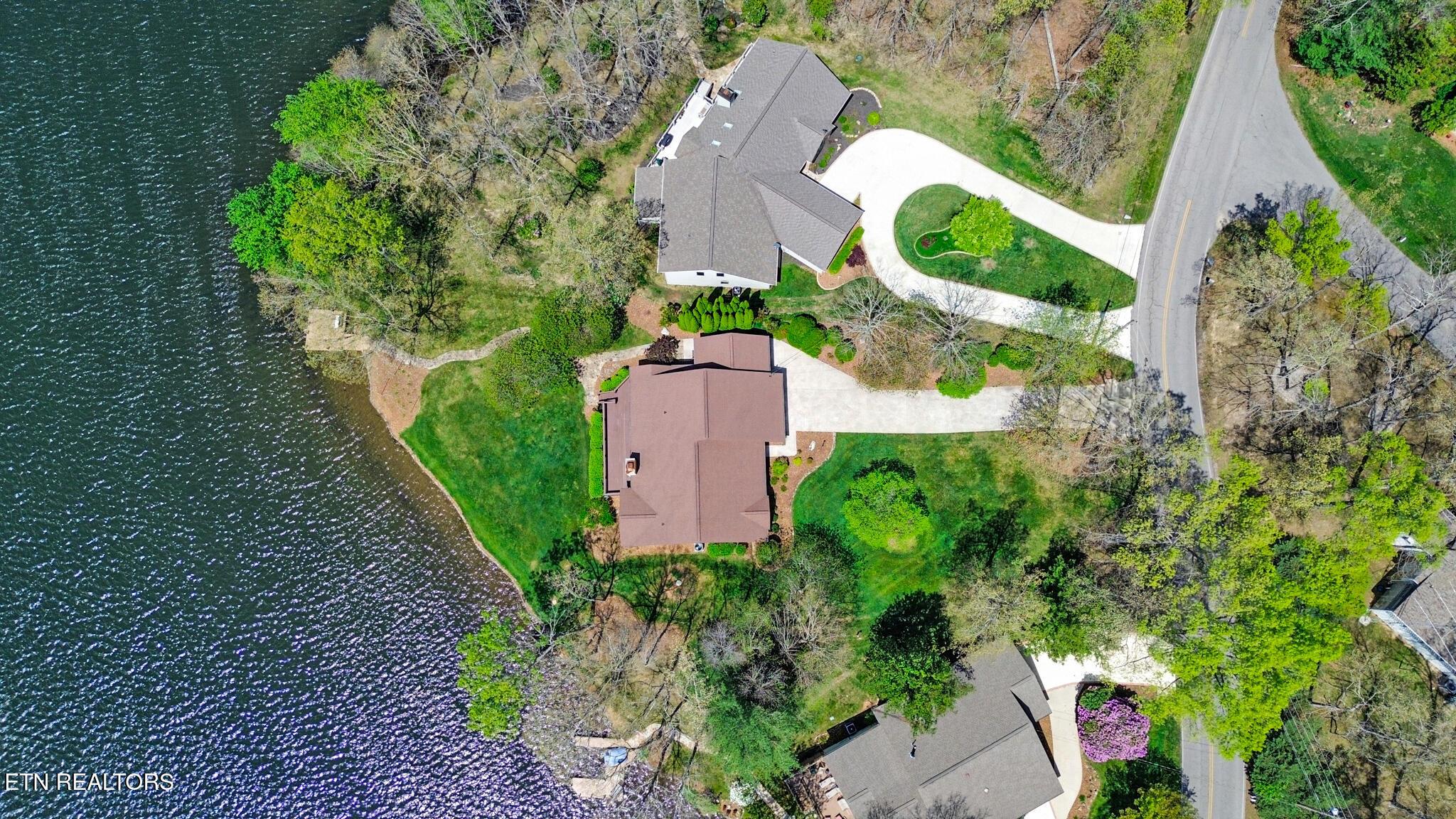 Image 3: With 154 Feet of Lakefront