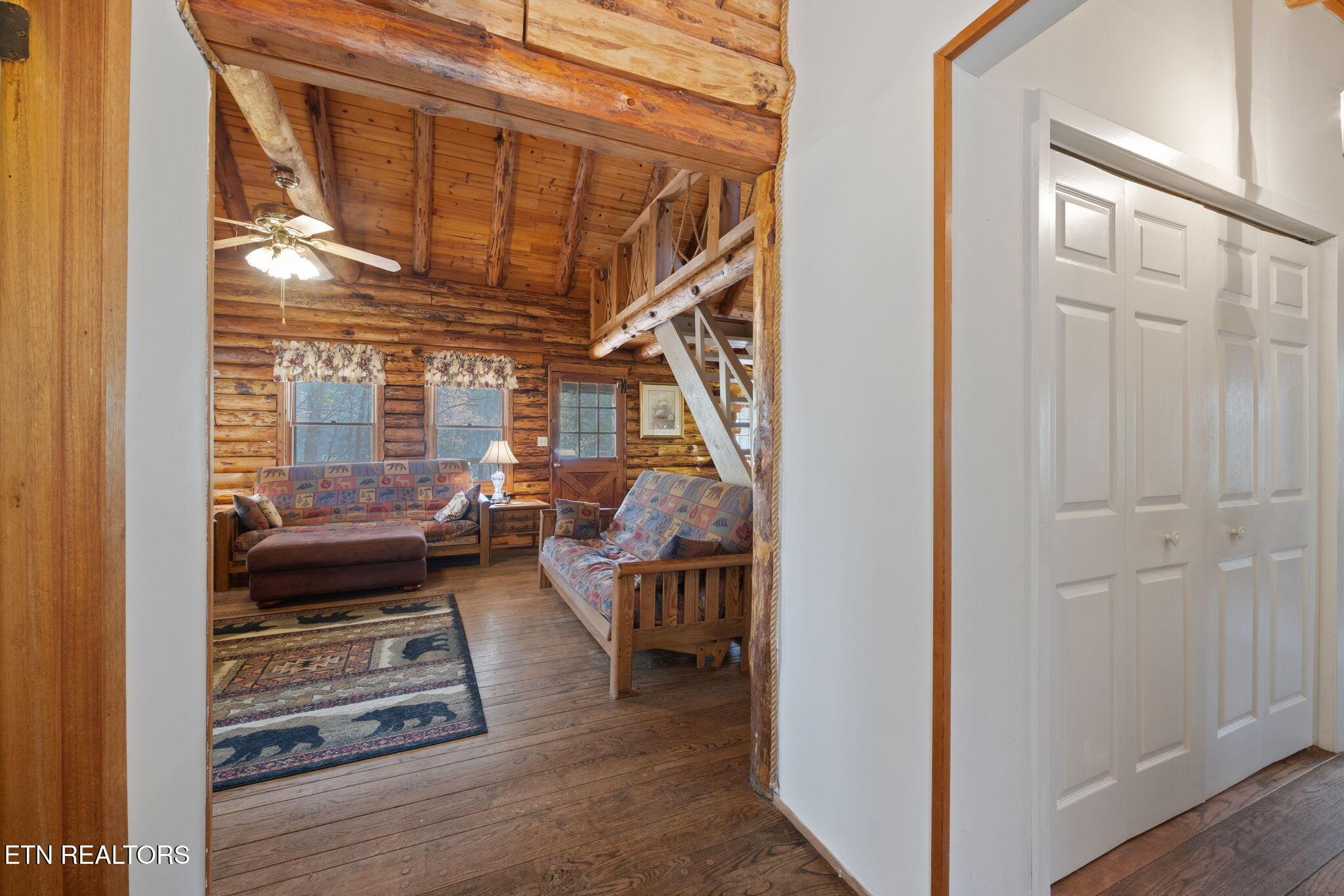 Image 4: 3-web-or-mls-003_258_Marina_lane