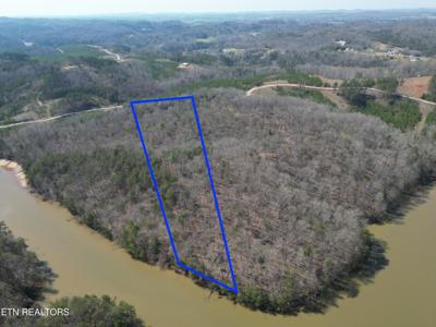 Lot 8 Winding Tr