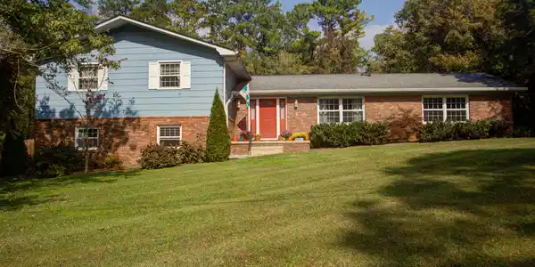 3615 Circle Lake Lane