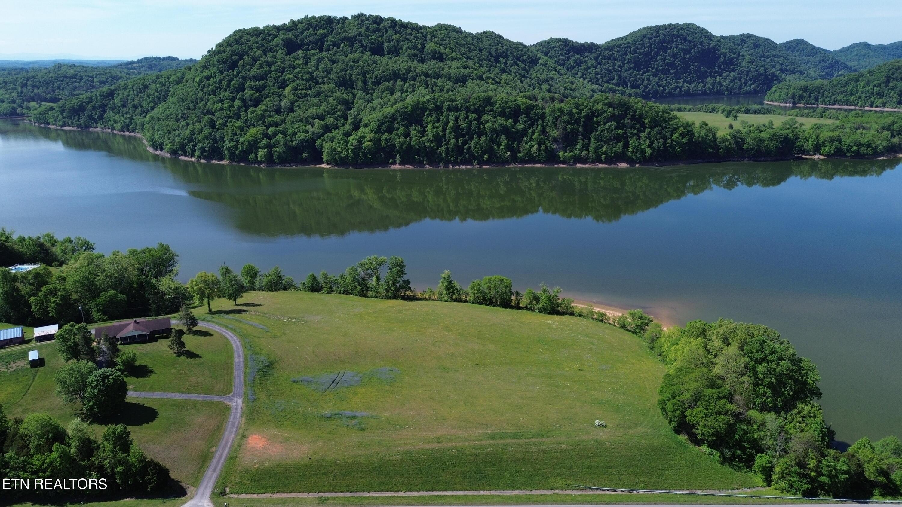 Image 2: Lake View/Mountain View