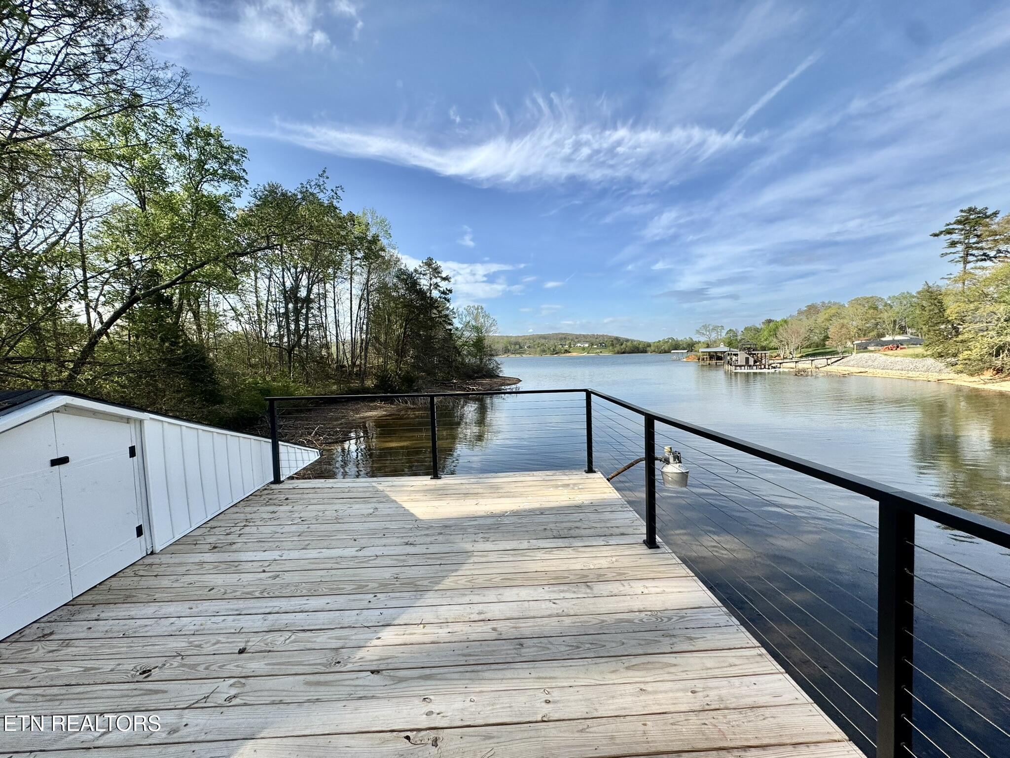 Image 3: Two-Story Dock