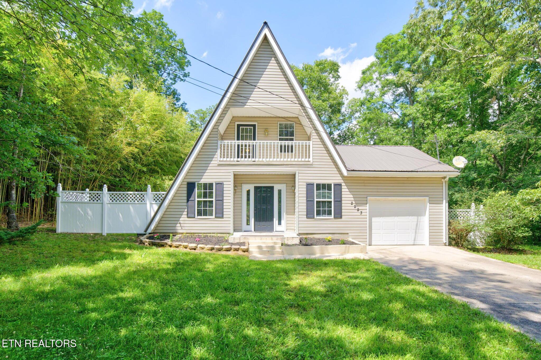 Image 1: 2-web-or-mls-2223 Wichita Dr_007_TNPC