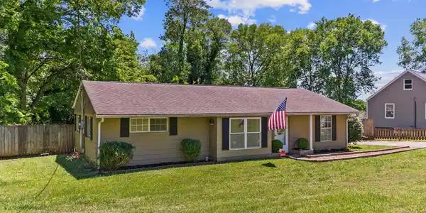 3910 Holston Hills Rd