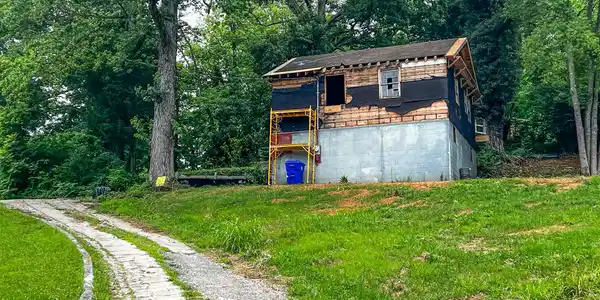 709 Lakeview Church Lane