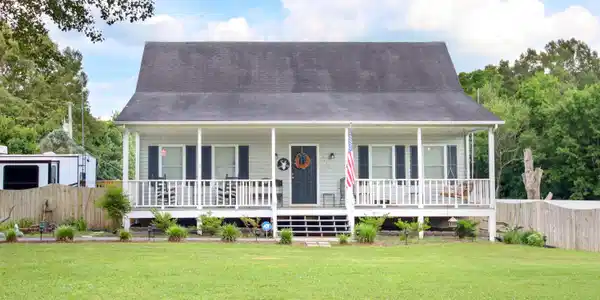 9870 Highway 11E