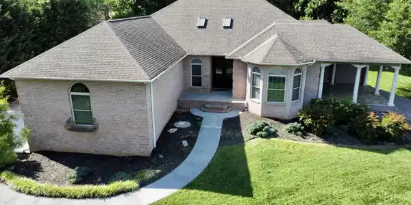 900 Riverchase Rd