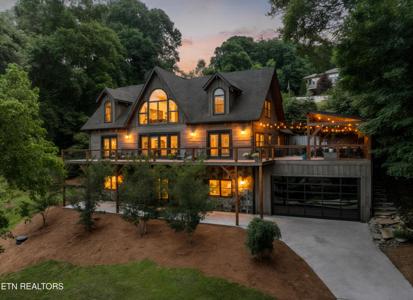 198 E Cove Drive