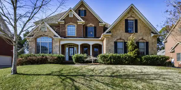 1217 Bentley Park Lane
