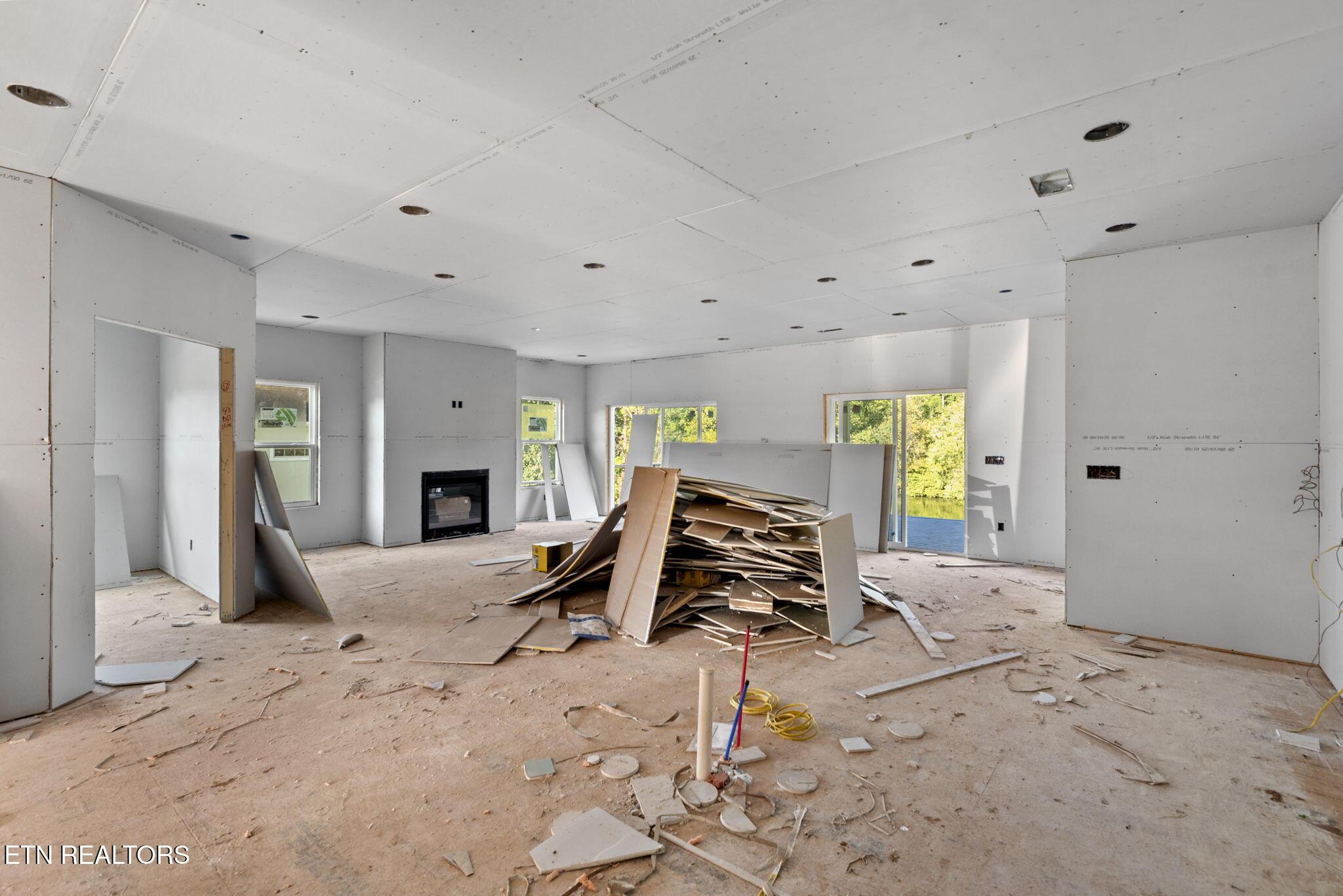 Image 4: 4844 Willow Bluff Circle