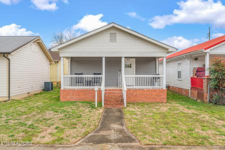 701 Poplar St