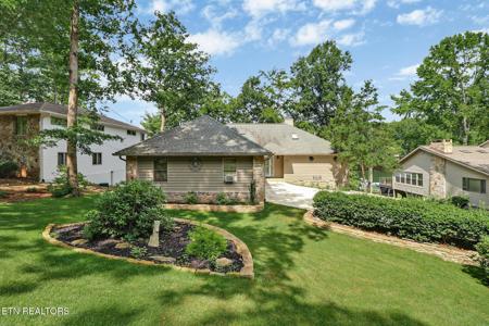 171 Meadowview Drive