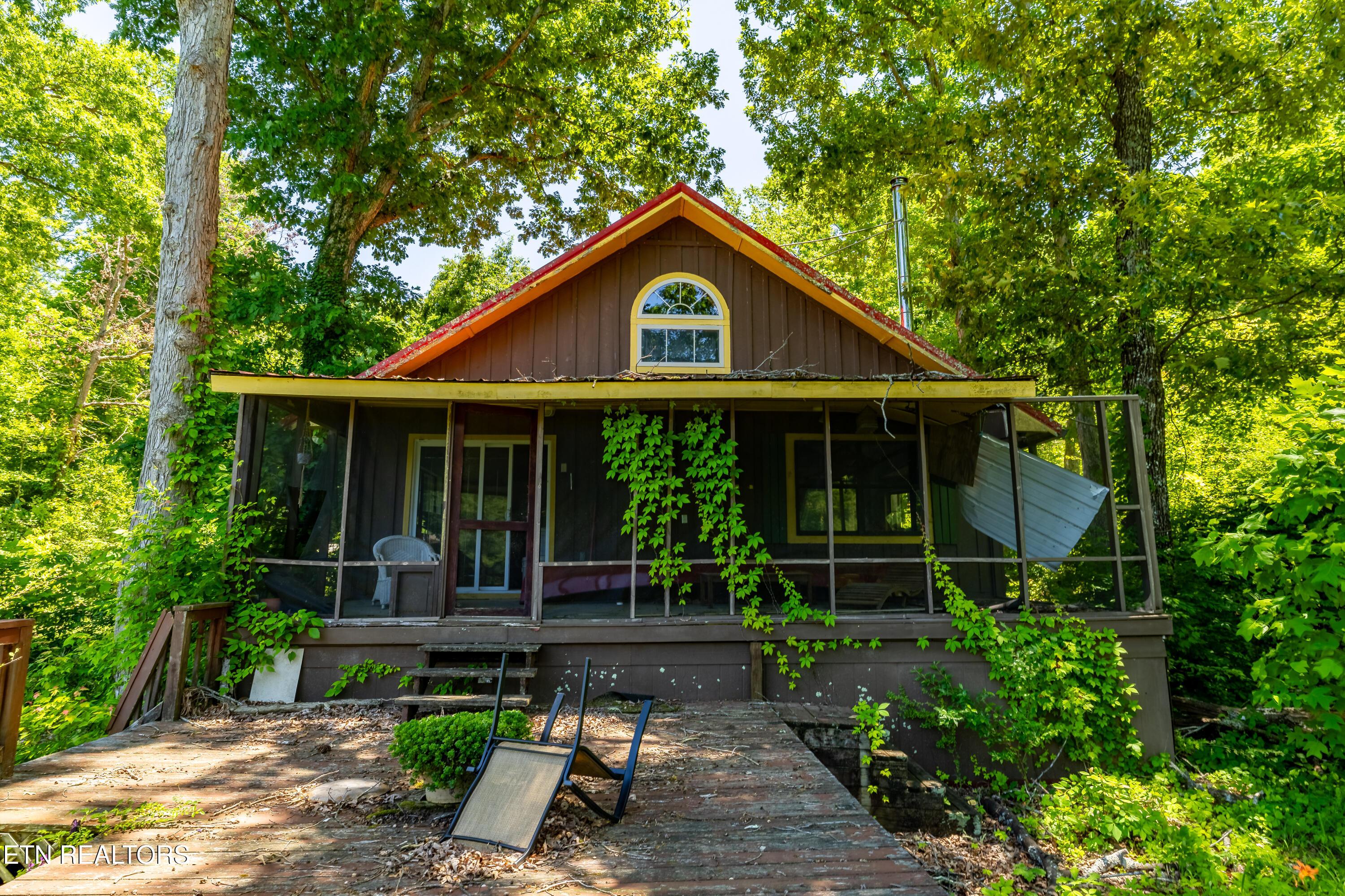 Image 1: 5940FlatsRd-19