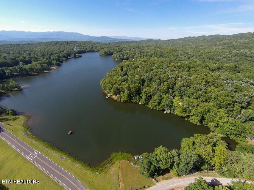 Image 2: Lake in the sky