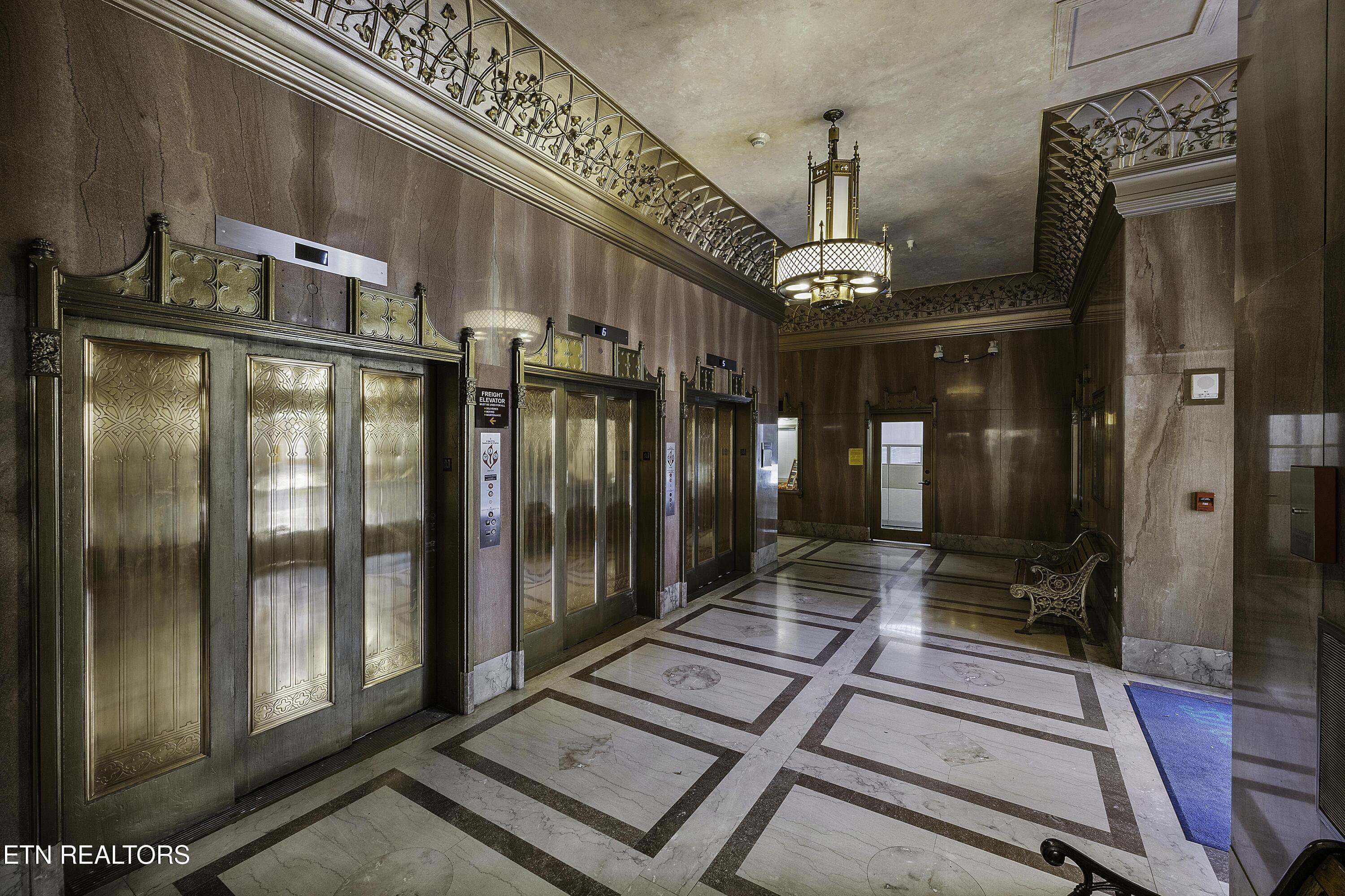 Image 3: 3 Main Lobby