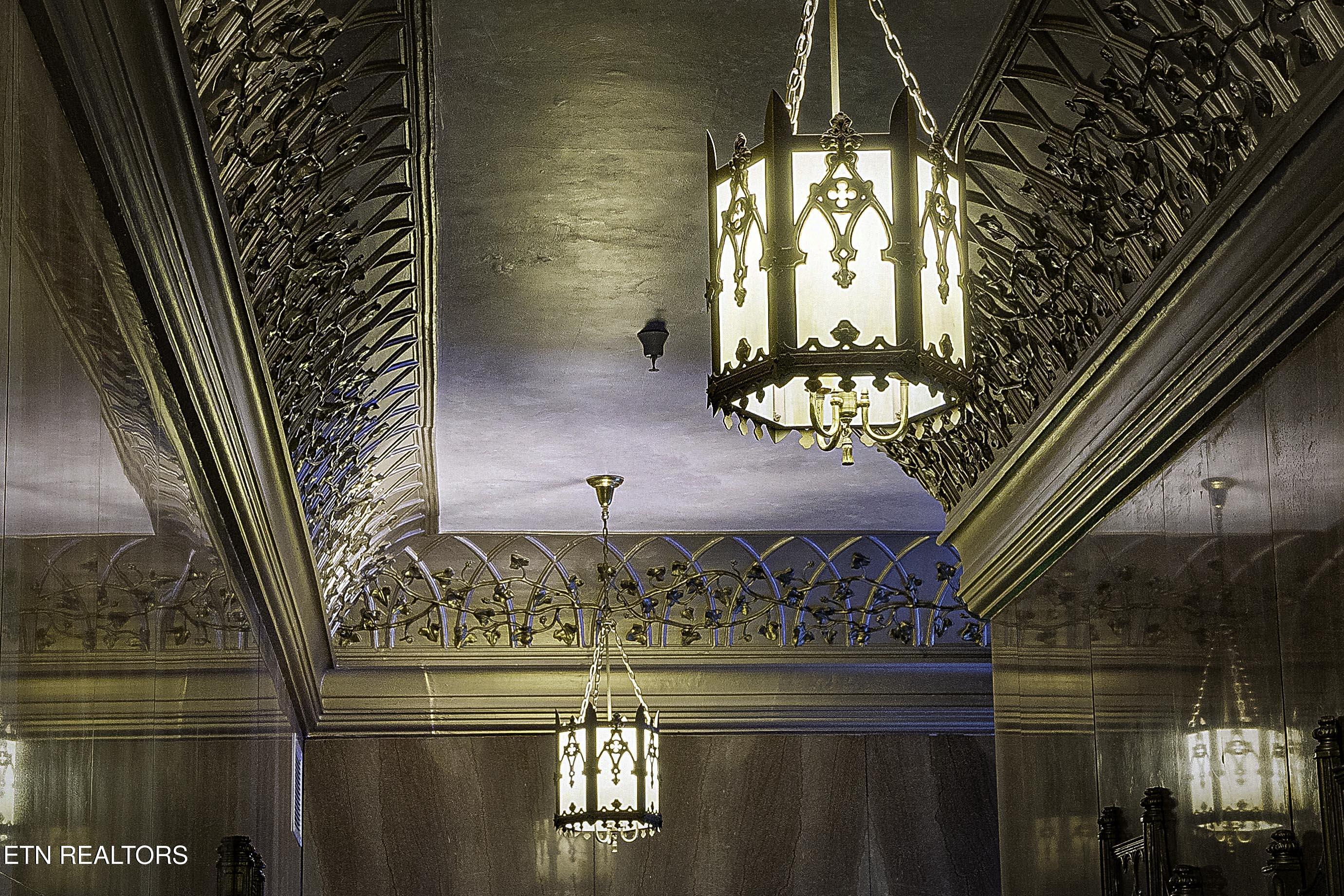 Image 4: 4 Preserved 1930's decor