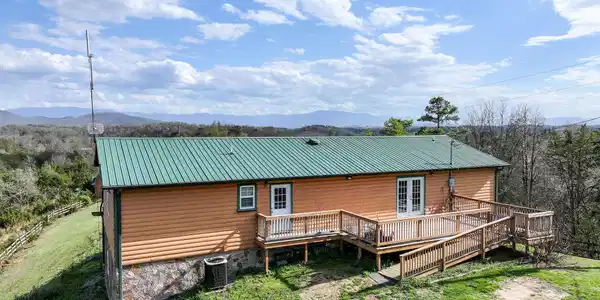 Image 4: DJI_20260331154406_0387_D