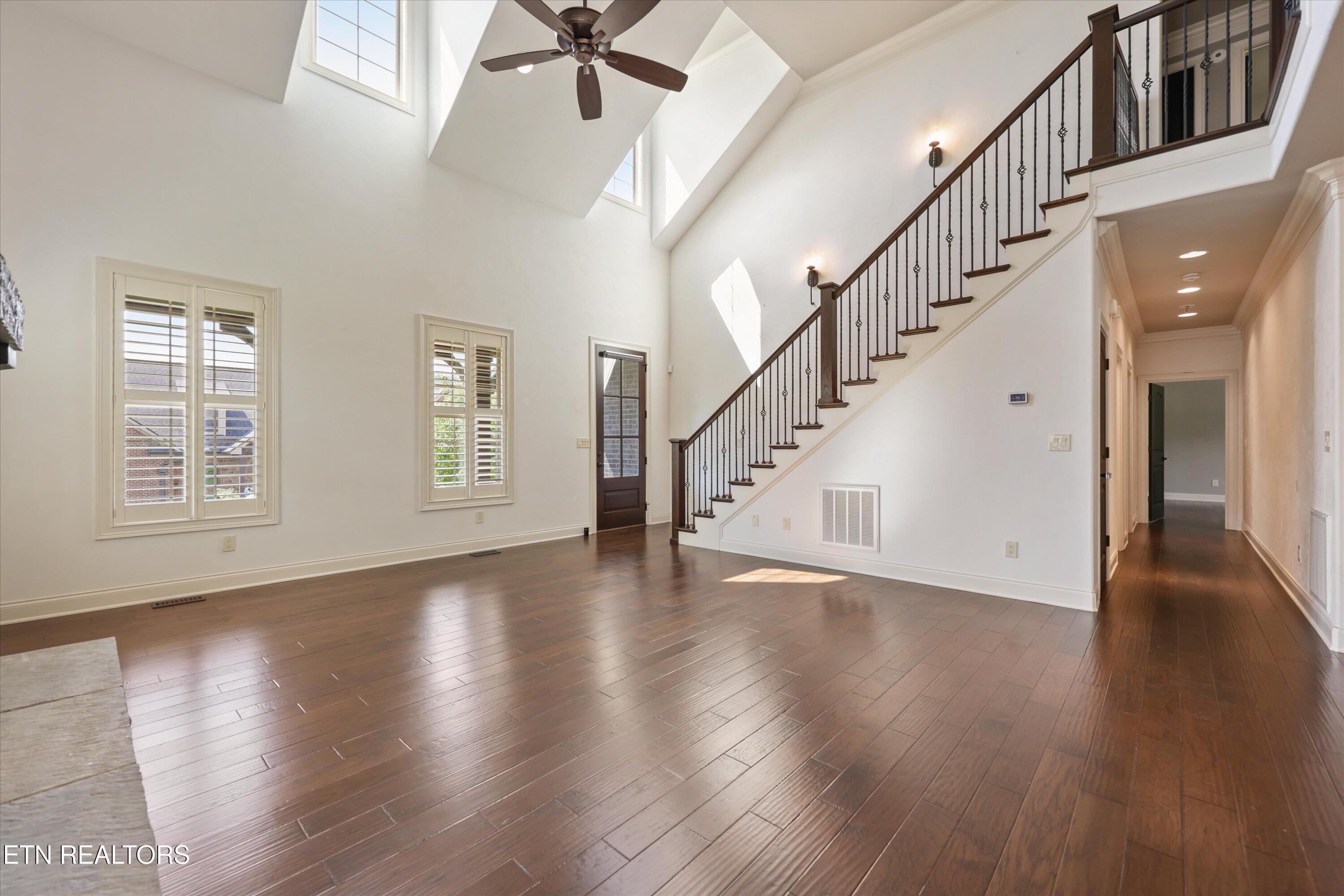 Image 2: 14-12408 Palm Beach Way 08