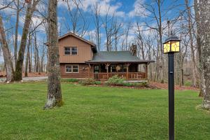 195 Lakeshire Drive