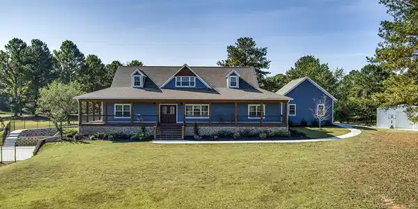 401 Lakehaven Lane