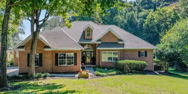 106 Driftwood Court