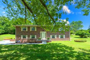 798 Lakewood Drive