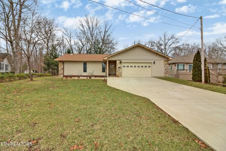 12 Black Oak Circle