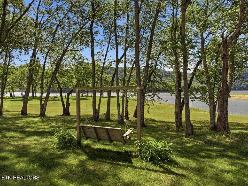 Image 3: 220 Misty View Cir - 3