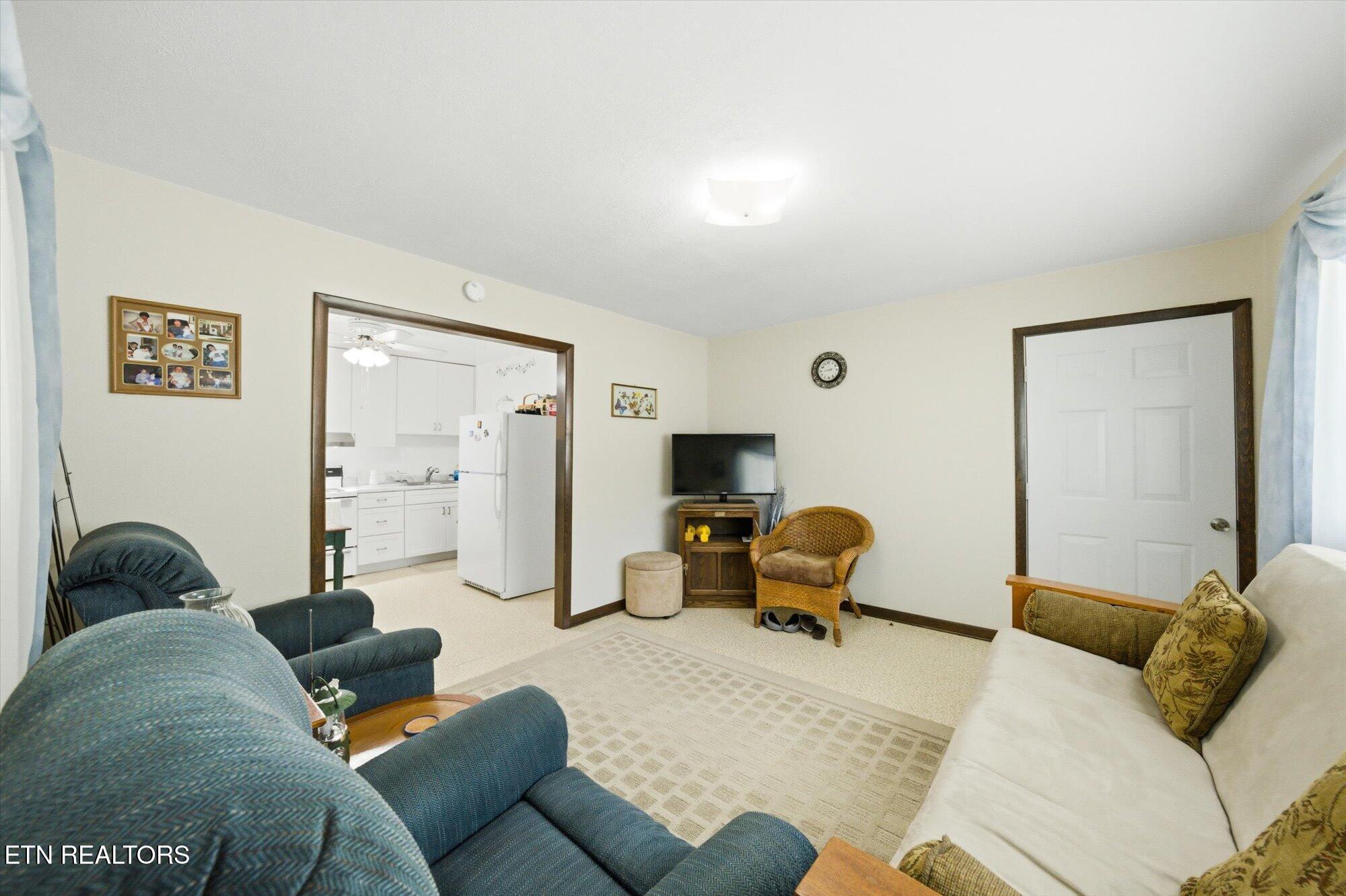 Image 4: 04-1547-Millstone-Beach-Rd-Dandridge-TN-