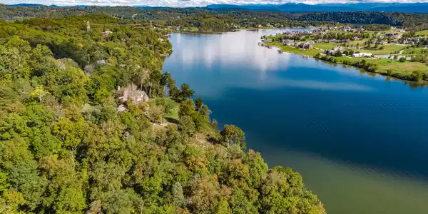 Lot 18 Lakefront Drive