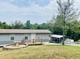 215 LONE MOUNTAIN DOCK Lane