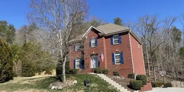1906 Ridge Oak Lane