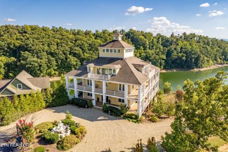 2118 Stone View Drive