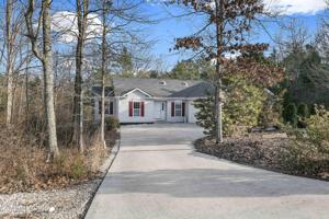 205 Ottawa Place