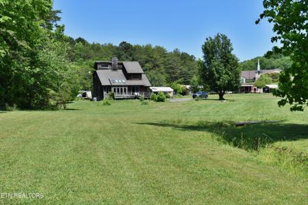 3442 River Rd