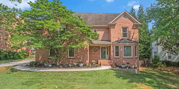 1910 Nolina Rd