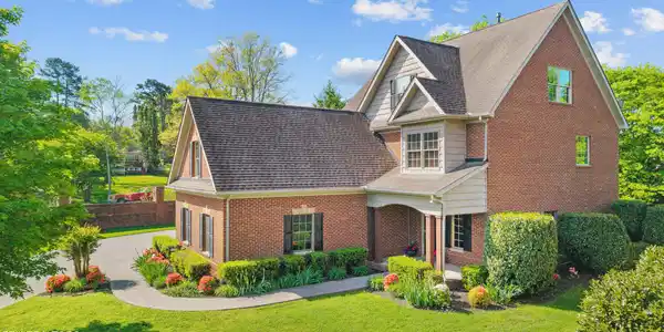 1201 Bentley Park Lane