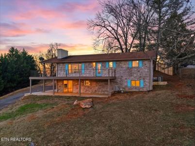 743 Garrett Rd