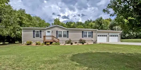 2468 N Hunter Bend Rd