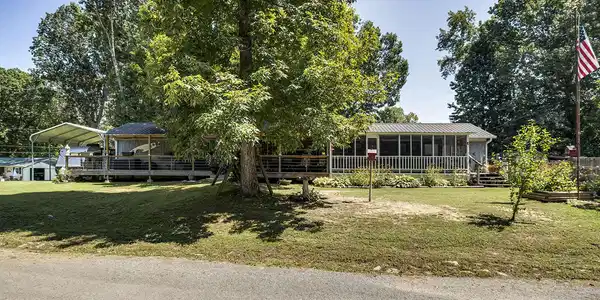 202 Coleman Rd