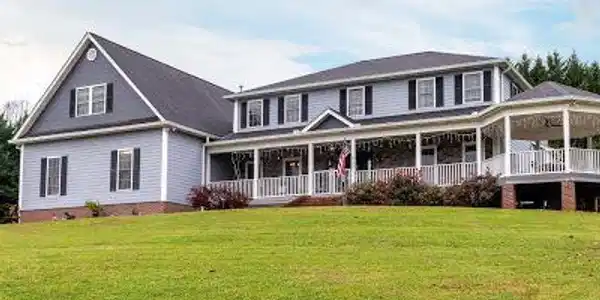 1521 Broad River Lane