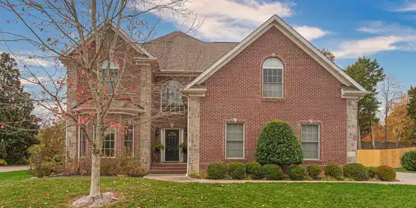 1209 Bentley Park Lane