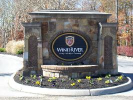 564 Edgewater Way