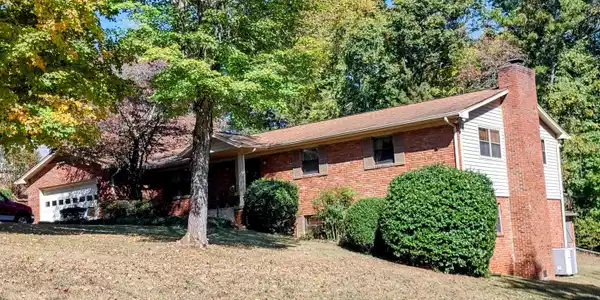 6944 Riverwood Drive