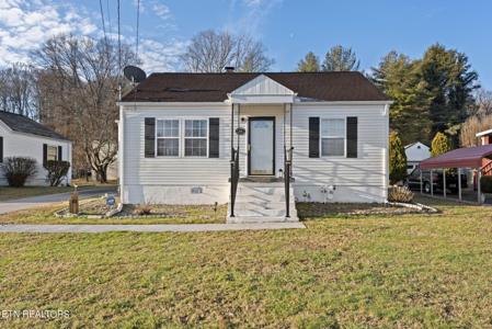 908 Riverview Drive