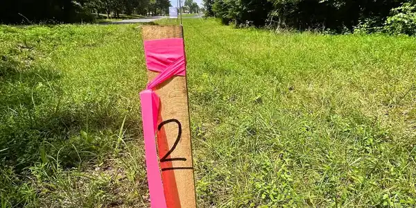 Image 2: Lakeview tract 2 marker
